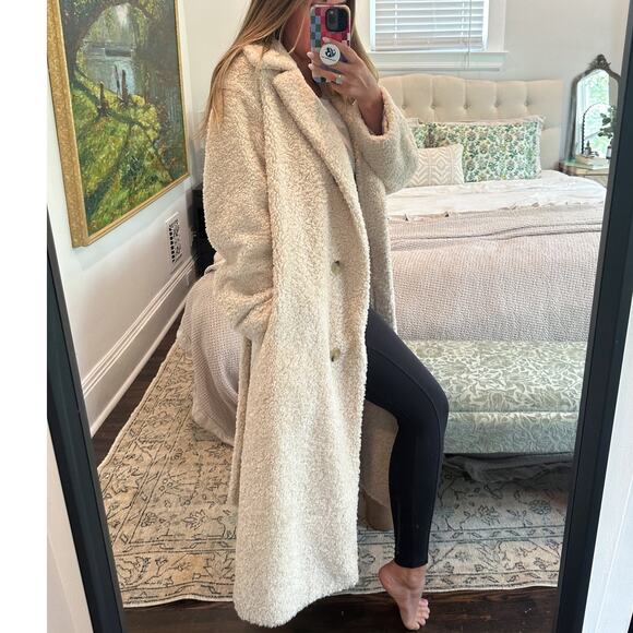 Vince Teddy Cream Faux Fur Long Wrap Coat Size Large - Picture 3 of 13